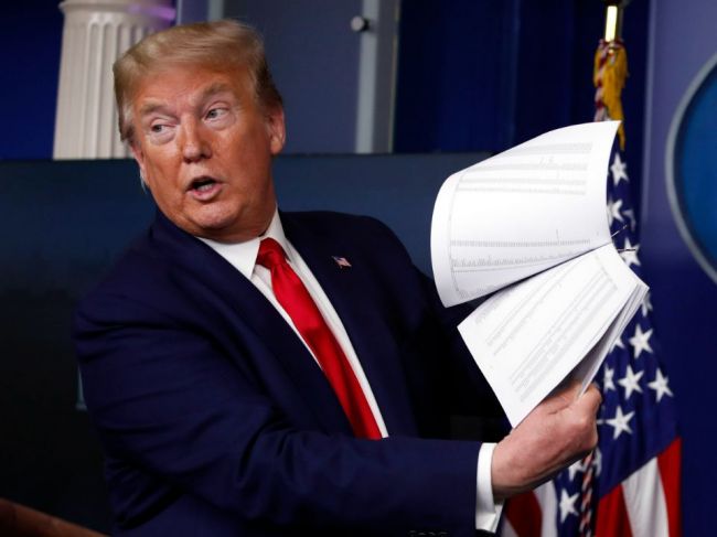 Trump žiada Putina, aby zverejnil kompromitujúce informácie o Bidenovom synovi