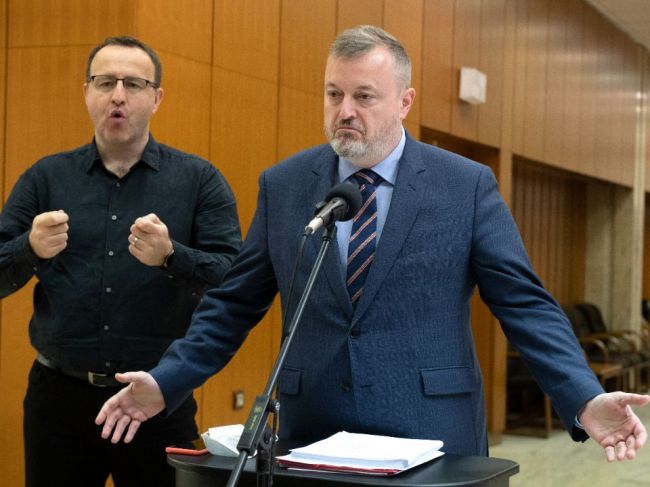 Krajniak: Sme rodina nemá výhrady k súdnej mape, pýtajte sa ostatných v koalícii