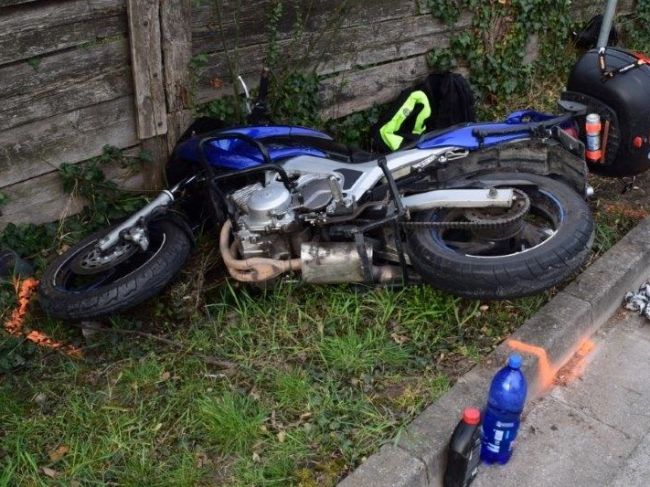 Polícia vyšetruje prvú tragickú nehodu motorkára v tomto roku