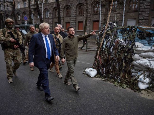 Johnson: Putinova povesť je navždy poškvrnená
