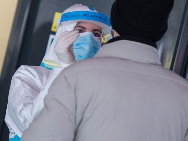 Najviac pozitívne testovaných PCR testami pribudlo v Bratislave