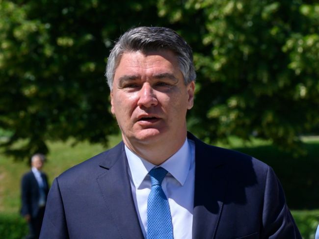 Vláda v Chorvátsku bojkotuje prezidenta, označila ho za prípad pre psychiatrov