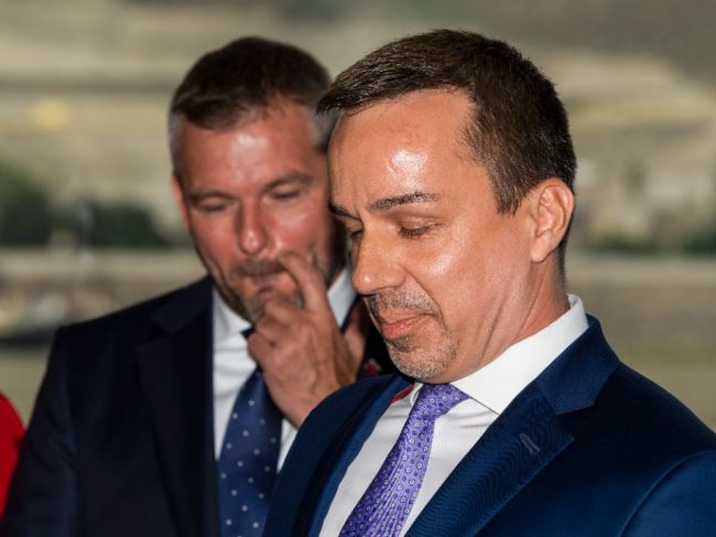 Peter Pellegrini dôveruje Erikovi Tomášovi, nemá dôvod mu neveriť