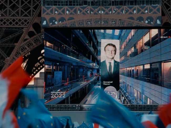 Michel a von der Leyenová ocenili Macronovo víťazstvo vo voľbách