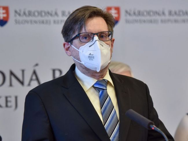 Vetrák: Máme dohodu na stavebných zákonoch a súdnej mape