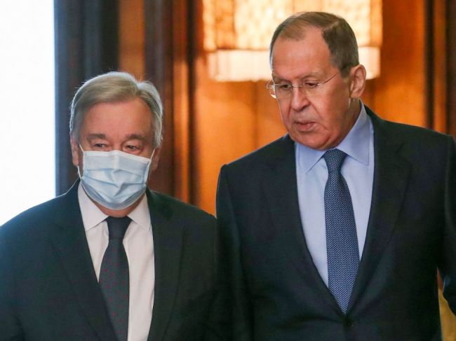 Guterres sa stretol s Lavrovom. OSN chce zachraňovať životy v Mariupole