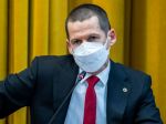 Polícia vznesie obvinenie vysokopostavenému koaličnému politikovi