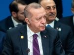 Putin volal s Erdoganom, diskutovali o humanitárnych koridoroch na Ukrajine