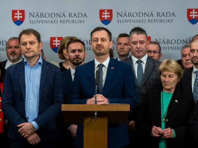 OĽANO a premiér stoja za Mikulcom, ten odmieta zasahovanie do vyšetrovaní