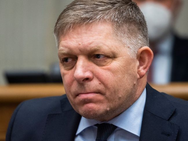 Európski socialisti pozorne sledujú situáciu na Slovensku v spojitosti s Ficom
