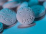 Lekári varujú: Ľudia v tomto veku nesmú často užívať aspirín