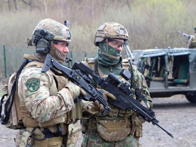 Na Lešti pokračuje vojenské cvičenie mnohonárodnej jednotky NATO na Slovensku
