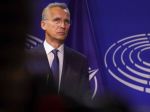 Stoltenberg: NATO je pripravené poskytovať Ukrajine pomoc vo vojne aj roky