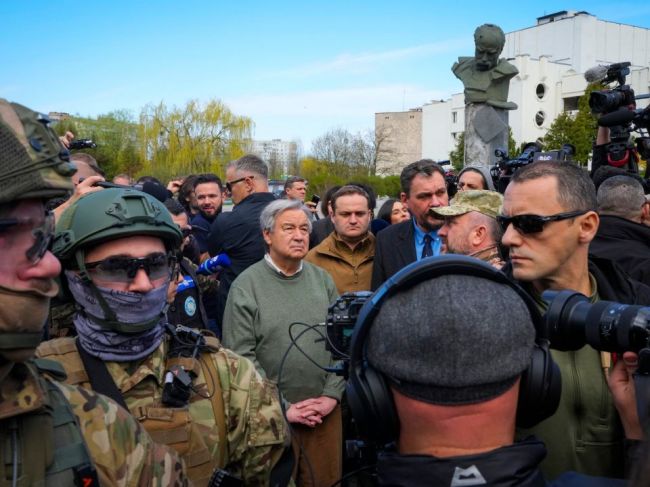 V Kyjeve bolo po stretnutí šéfa OSN so Zelenským počuť najmenej dve explózie