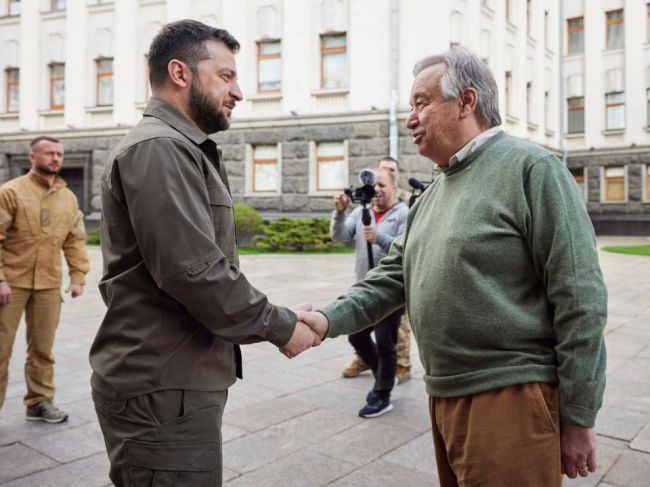 Ukrajina: Útoky v Kyjeve v čase návštevy Guterresa sú "ohavným činom barbarstva"