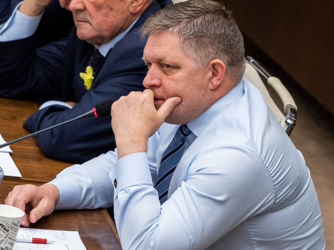 Lipšic reagoval na Fica, odmieta zneužívanie pohrebu otca