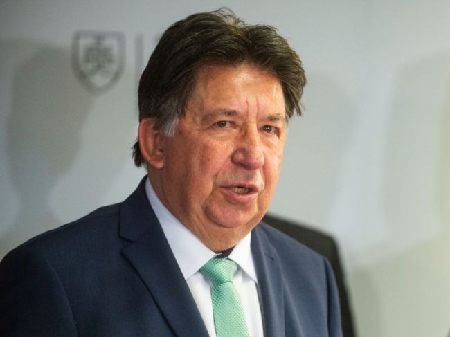 Ján Budaj verí, že sa podarí obmedziť autá v okolí vysokohorských chodníkov