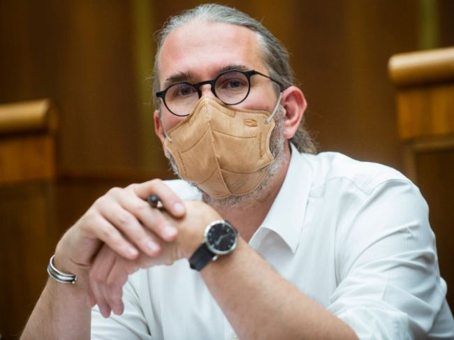 Hojsík: Slovensko by malo ísť cestou EÚ - k nižšej závislosti od ruského plynu