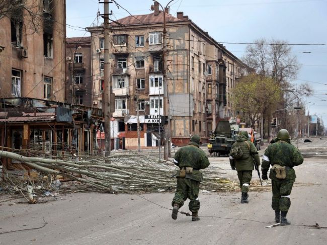 Po raketovej paľbe na mestá v Donbase je mnoho mŕtvych a ranených