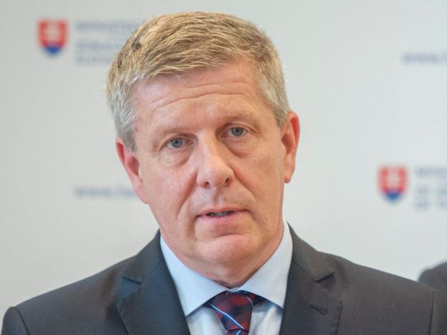 Lengvarský reagoval na kritiku od Matoviča a Pellegriniho