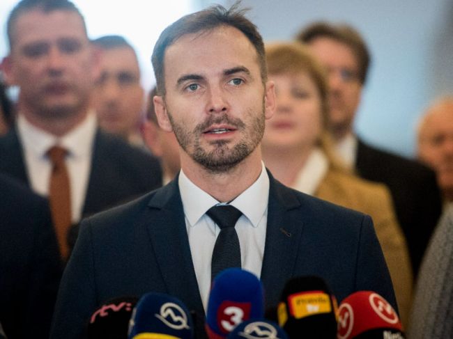 Šipoš nevie o žiadnych požiadavkách poslancov OĽANO na Lengvarského demisiu