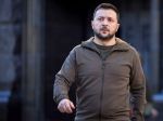 Zelenského khaki bunda sa vydražila za 90.000 libier