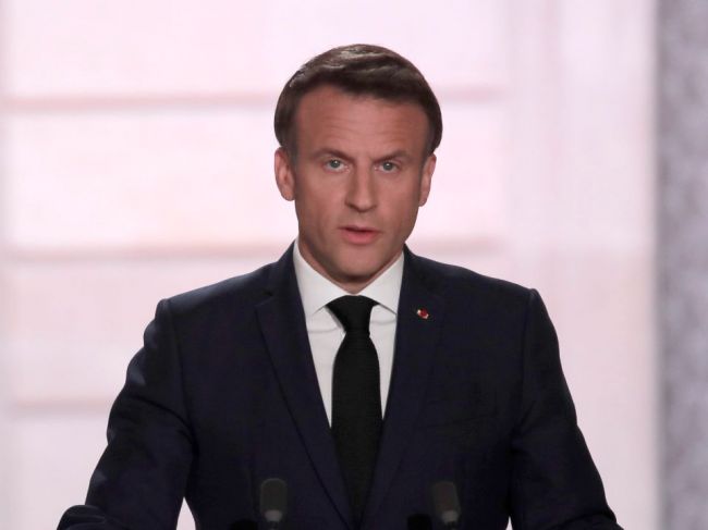 Macron varoval, že "poníženie" Ruska neprispeje k mieru