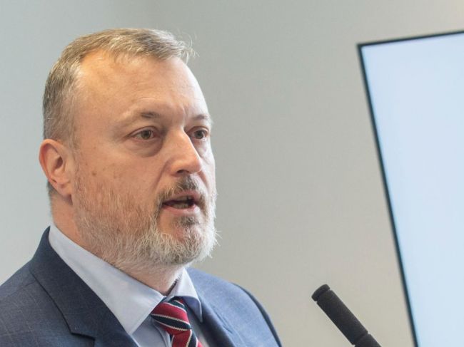 Krajniak: Niektoré príspevky pomoci vláda schváli na najbližšom rokovaní