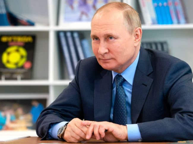 Putin: Západ vyvolal globálnu hospodársku krízu, Rusko sankcie zvláda