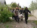 Pri ostreľovaní neďaleko Charkova zahynuli najmenej dvaja civilisti