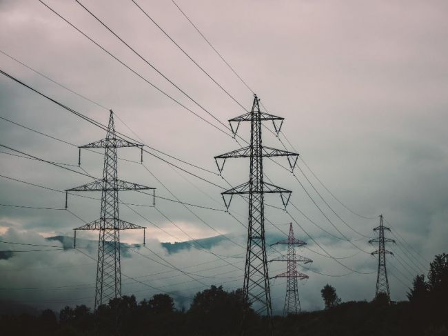 Rusko od soboty zastaví dodávky elektrickej energie do Fínska