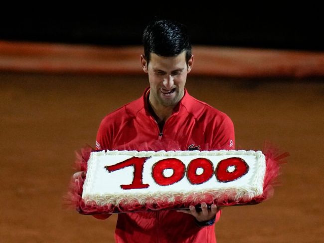 Djokovič postúpil do finále v Ríme a dosiahol 1000. víťazstvo v kariére