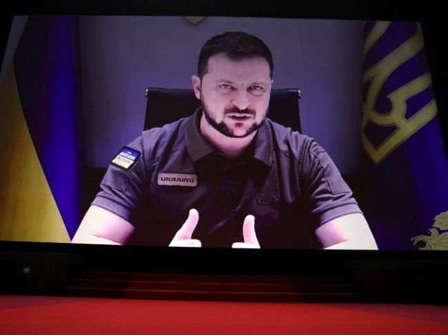 Začal sa filmový festival v Cannes, príhovor mal aj Zelenskyj