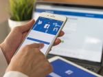 Americkí kongresmani si všimli Slovensko. Žiadajú Facebook o zakročenie