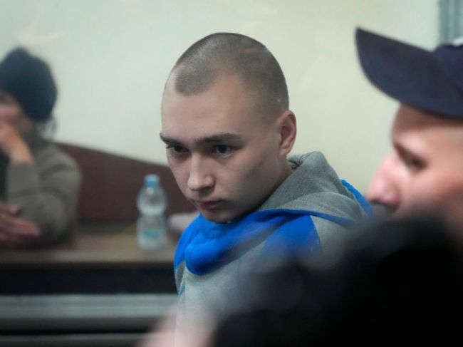 Ruský vojak obvinený z vojnových zločinov pred súdom priznal vinu