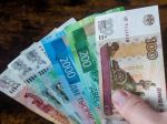 Rubeľ ďalej posilňuje, oproti doláru vzrástol na 4-ročné a euru 7-ročné maximum