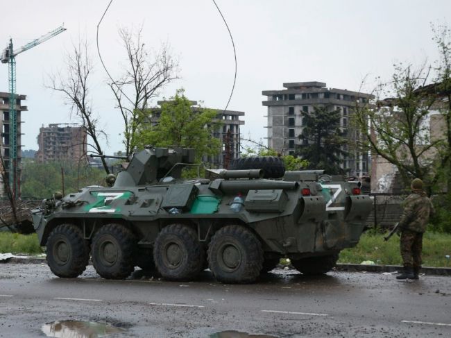 Ruská armáda tvrdí, že "úplne oslobodila" oceliarne Azovstaľ v Mariupole