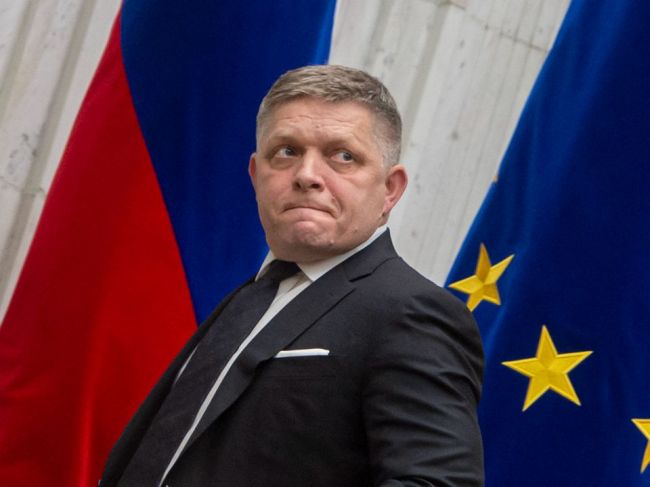 Smer-SD: Na schôdzi Národnej rady SR navrhneme znovu zaviesť bankový odvod