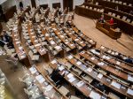 Poslanci v úvode dňa rokujú o podpore štátneho nájomného bývania