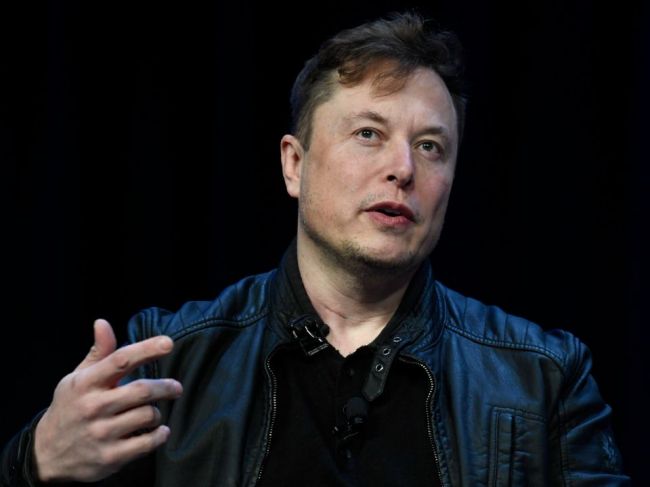 Musk chce prepustiť 10 % zamestnancov Tesly