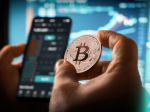 Bitcoin klesol na 18-mesačné minimum