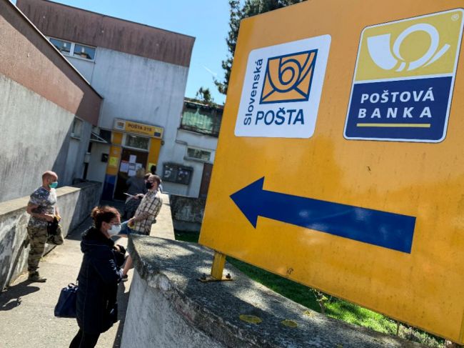 Finančná pomoc odídencom z Ukrajiny bude na poštách vyplácaná novým spôsobom