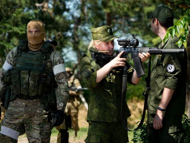 Rusko oznámilo, že na západe Ukrajiny zničilo sklad zbraní od NATO