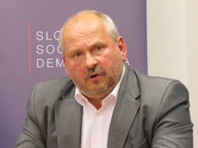 Kandidátom na post predsedu ŽSK za Smer-SD je Igor Choma