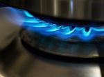 Gazprom aj v nedeľu dodáva do Rakúska o polovicu menej plynu