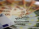 Francúzska centrálna banka zhoršila odhad vývoja ekonomiky aj inflácie
