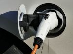 Ministerstvo analyzuje ďalšie možnosti zamerania dotácií, v hre sú aj elektromobily