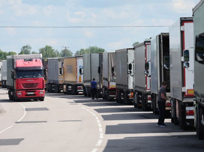 Tovar je možné do Kaliningradu prevážať loďami, tvrdí ministerka