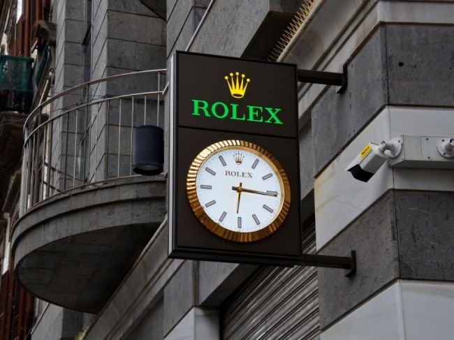 Starožitné luxusné hodinky sa stali novým lákadlom pre investorov
