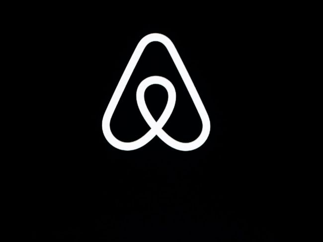 Airbnb natrvalo zakáže organizovanie večierkov v ponúkanom ubytovaní